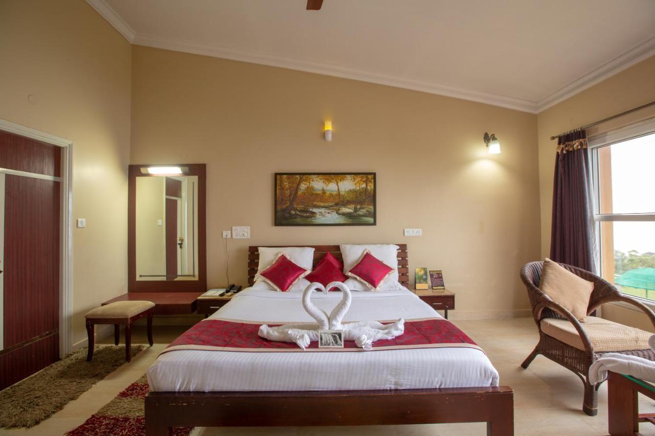 Kstdc Hotel Mayura Valley View Madikeri Extérieur photo
