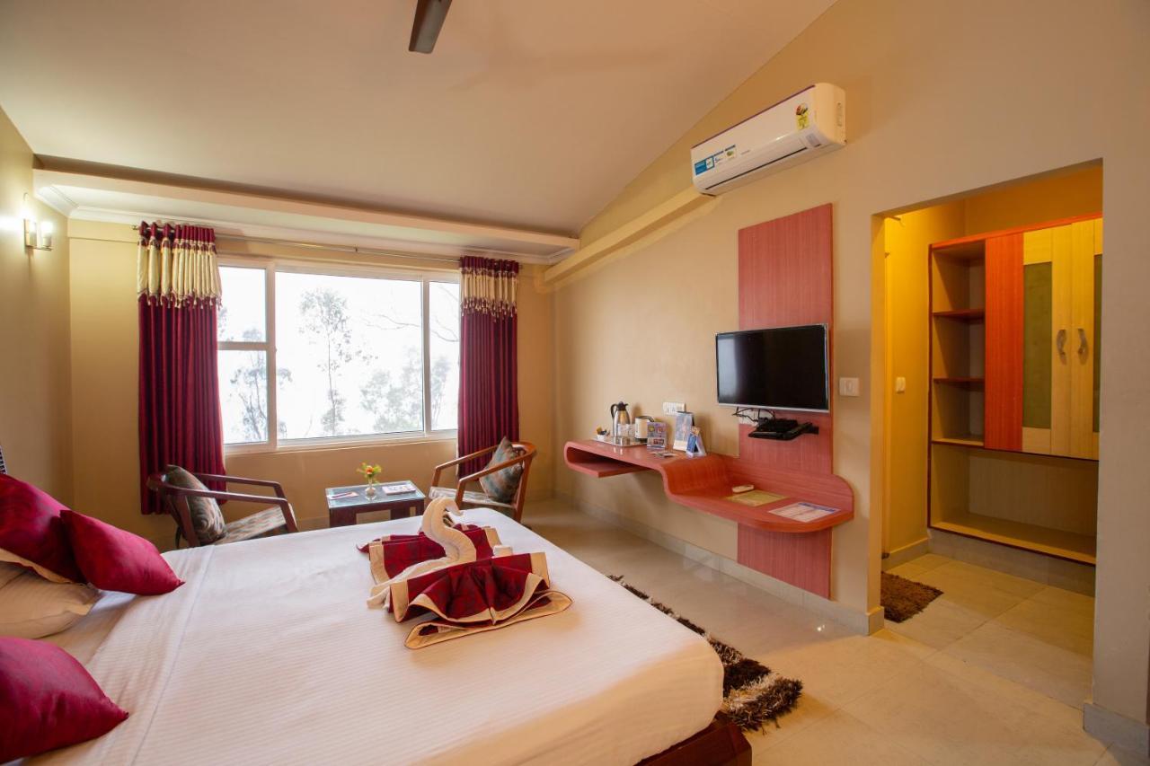 Kstdc Hotel Mayura Valley View Madikeri Extérieur photo